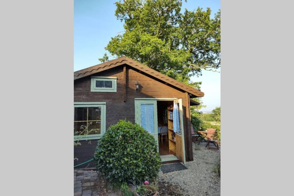Self Catering Garden Lodge Ludlow Exterior photo